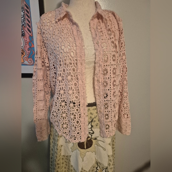 Free People Pink Lace Button-Up Shirt Yesenia Mae Crochet Shacket Large NWT top - Picture 3 of 11